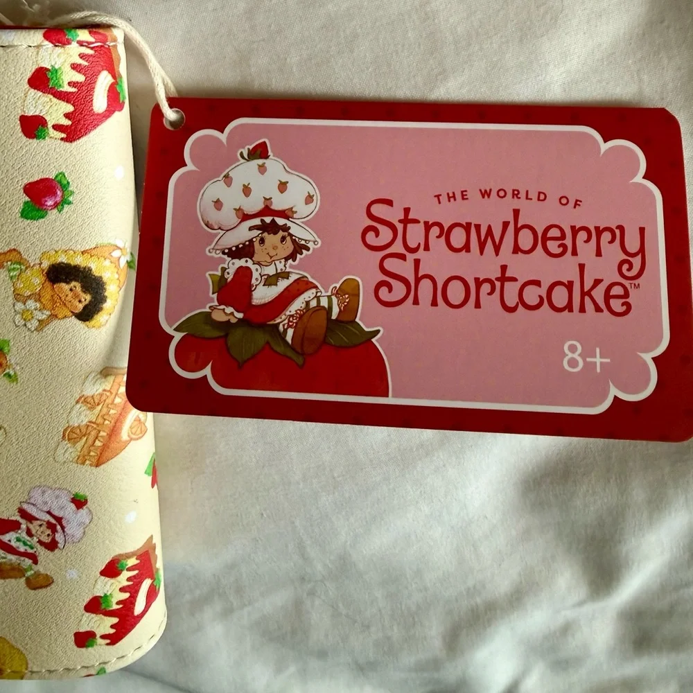 Loungefly Strawberry Shortcake Cream Wallet with Red Logo Patch NWT - Picture 6 of 6